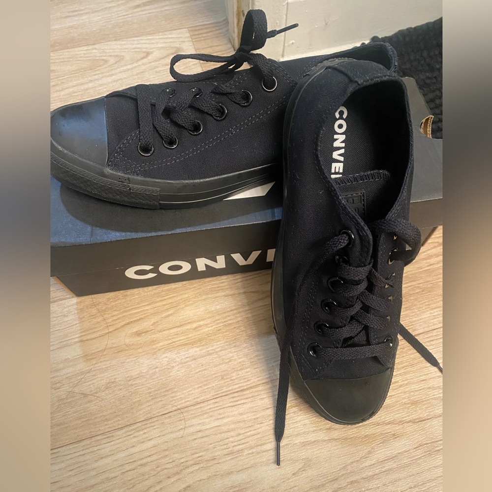 Black Low-top Converse